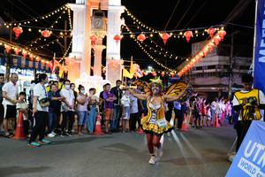 BIB: 3423
                            <button type="button" onclick="openModal(21897274)" class="btn btn-primary btn-sm float-right btn-popup" data-toggle="modal" data-target=".modal-high-quality">
                        <i class="fas fa-shopping-cart"></i> Add to Cart
                    </button>
                                            <button type="button" onclick="isThisMe(21897274, true)" class="btn btn-success btn-sm float-right btn-popup btn-isme hidden" data-toggle="tooltip" data-placement="bottom" title="นี่คือรูปของคุณใช่ไหม คลิกที่นี่เพื่อเอาเข้าอัลบั้ม">
                        <i class="fas fa-plus"></i> Add to album
                    </button>
                    <button type="button" onclick="isThisMe(21897274, false)" class="btn btn-warning btn-sm float-right btn-popup btn-isnotme hidden">
                        <i class="fas fa-ban"></i> Remove from album
                    </button>